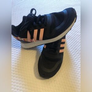 Adidas floral tennis shoes